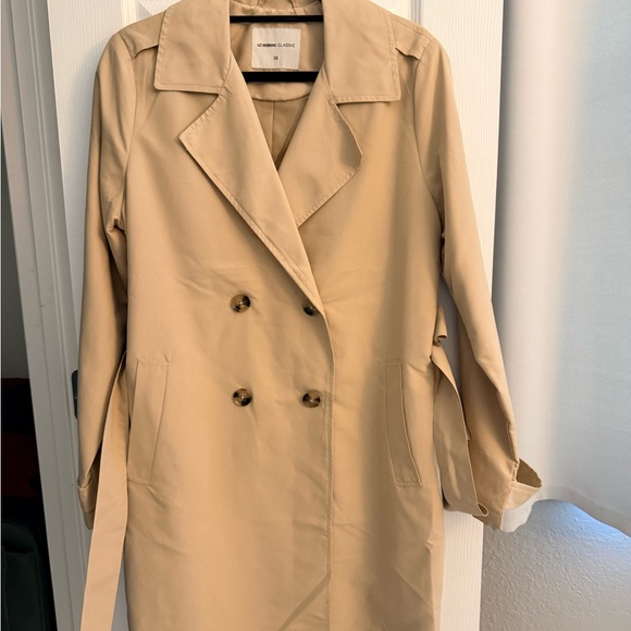 Elegant Tan Trench Coat - Picture 3 of 8